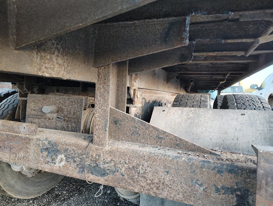 1989 CHEVROLET C70 - Image 12